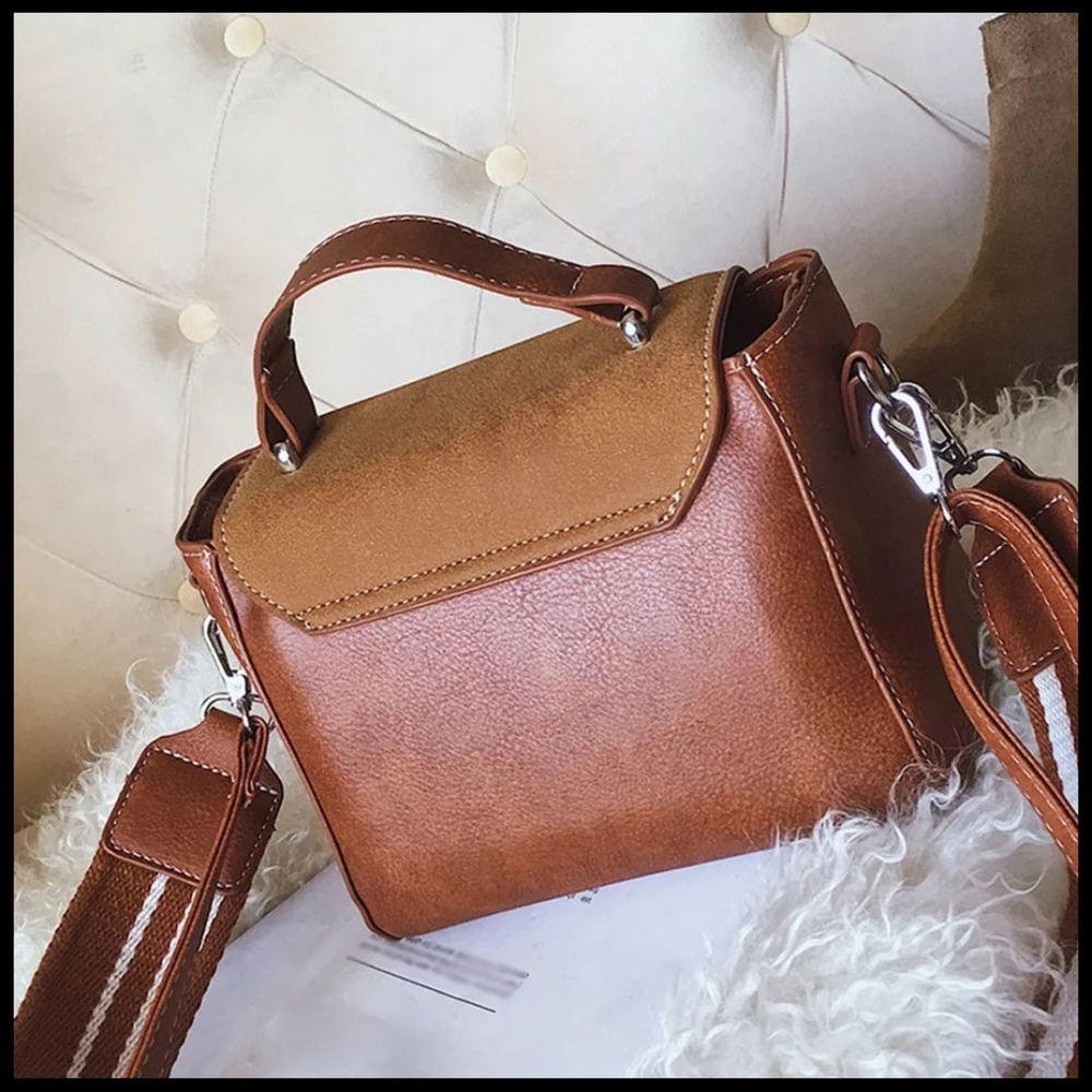 NEW BORDEAUX Crossbody - Picture 5 of 7